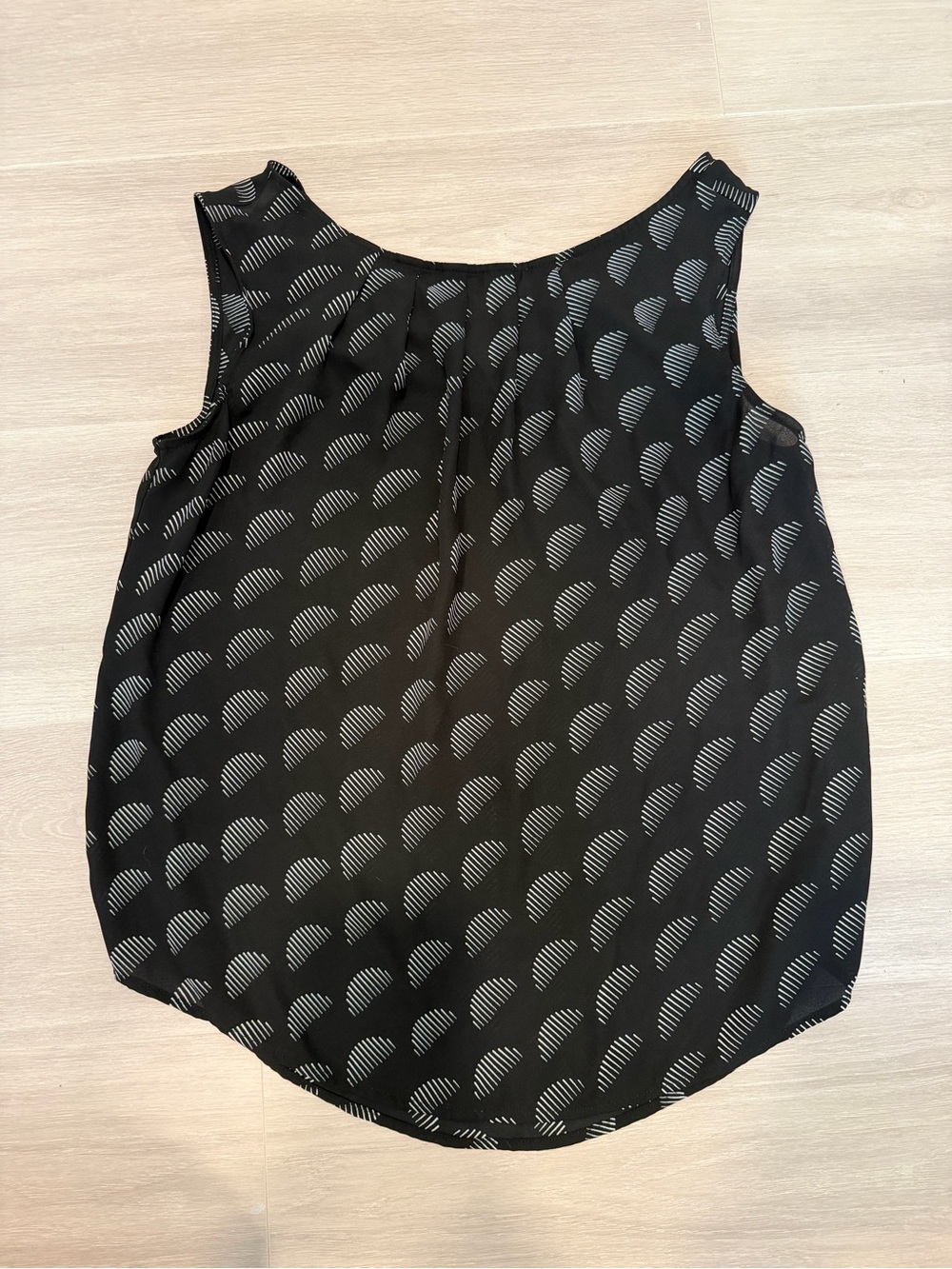 Worthington Black Sleeveless Printed Blouse